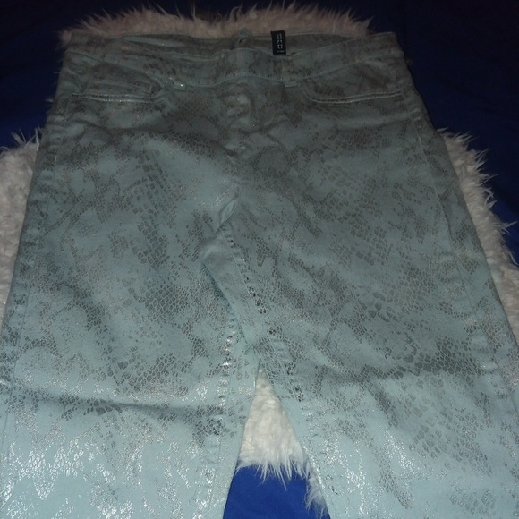 H&M Metallic Pants - Picture 2 of 5